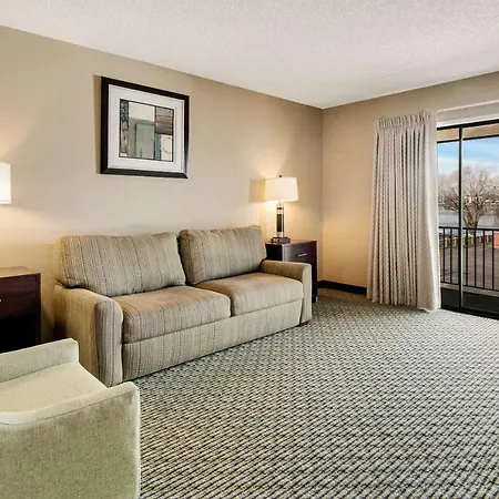 Rodeway Inn & Suites Portland - Jantzen Beach-3